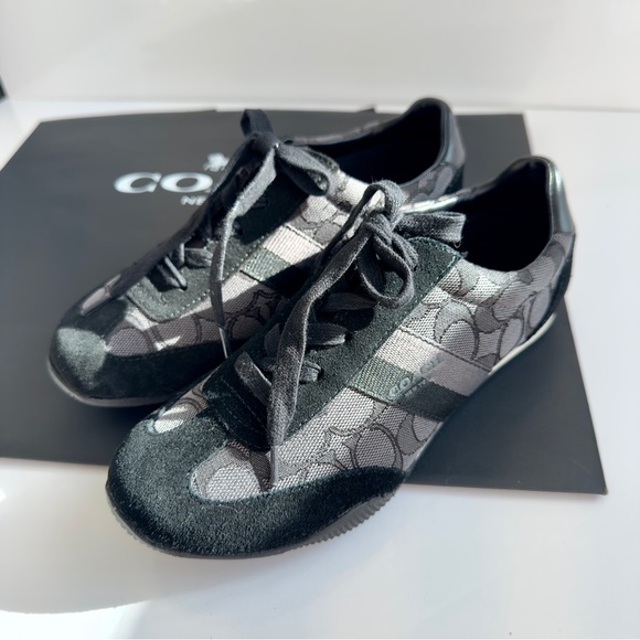Brand New Coach Kelson Black and Gray Signature Monogram Shoes - Size 6 - Picture 3 of 6